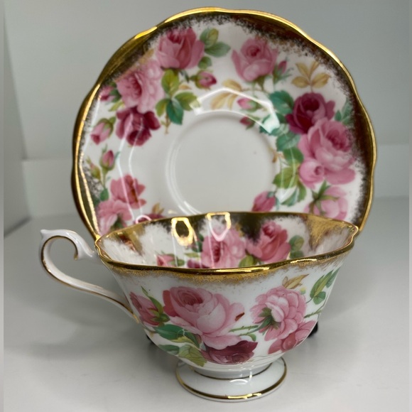EUC RARE Royal Albert Crest Series Unnamed Gold Rose Bone China Teacup Saucer - Picture 4 of 10